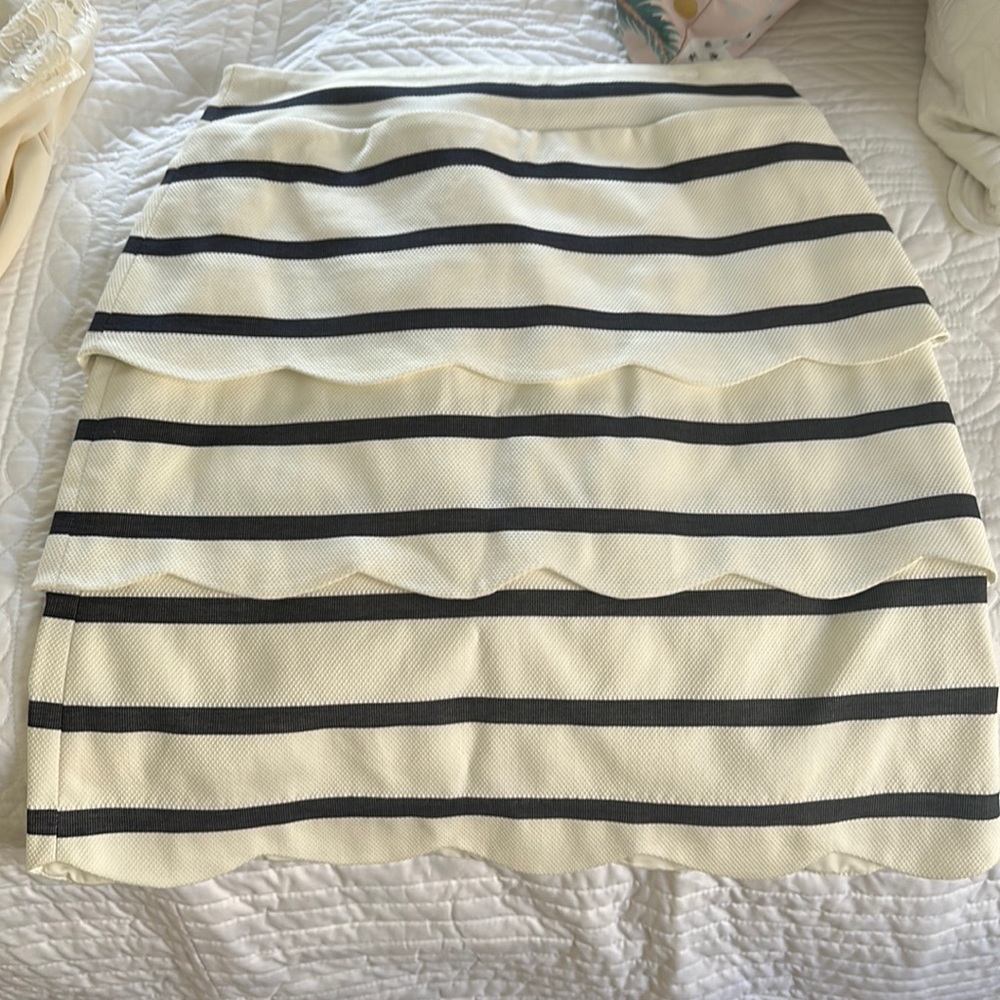 J McLaughlin blue & white striped skirt